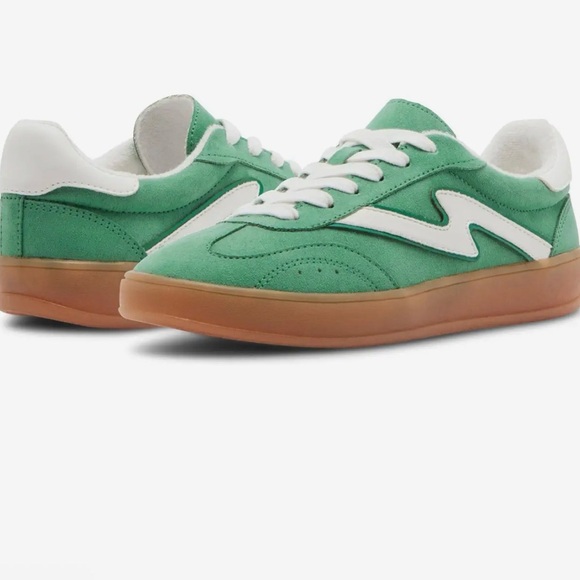 Madden Girl Shoes - Madden Girl Giia Lace-Up Low-Top Sneakers